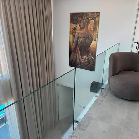 Charming 3-bedroom With Sea Views Appartamento Kharcha